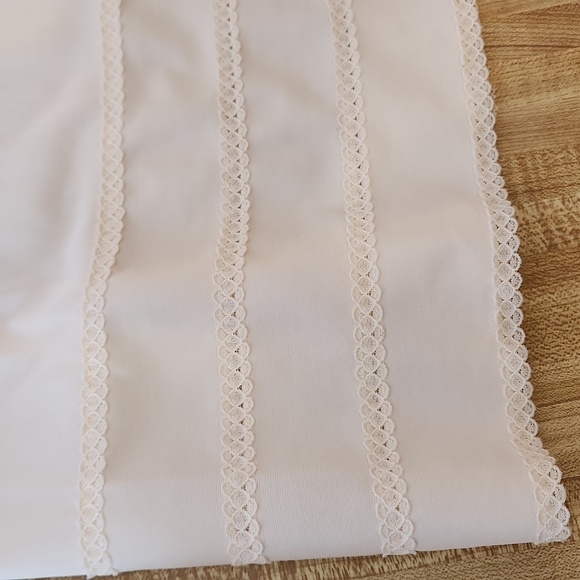 VTG LORRAINE Women’s Lace Trim Full Slip Nightgown, size 36 Tall - Picture 8 of 12